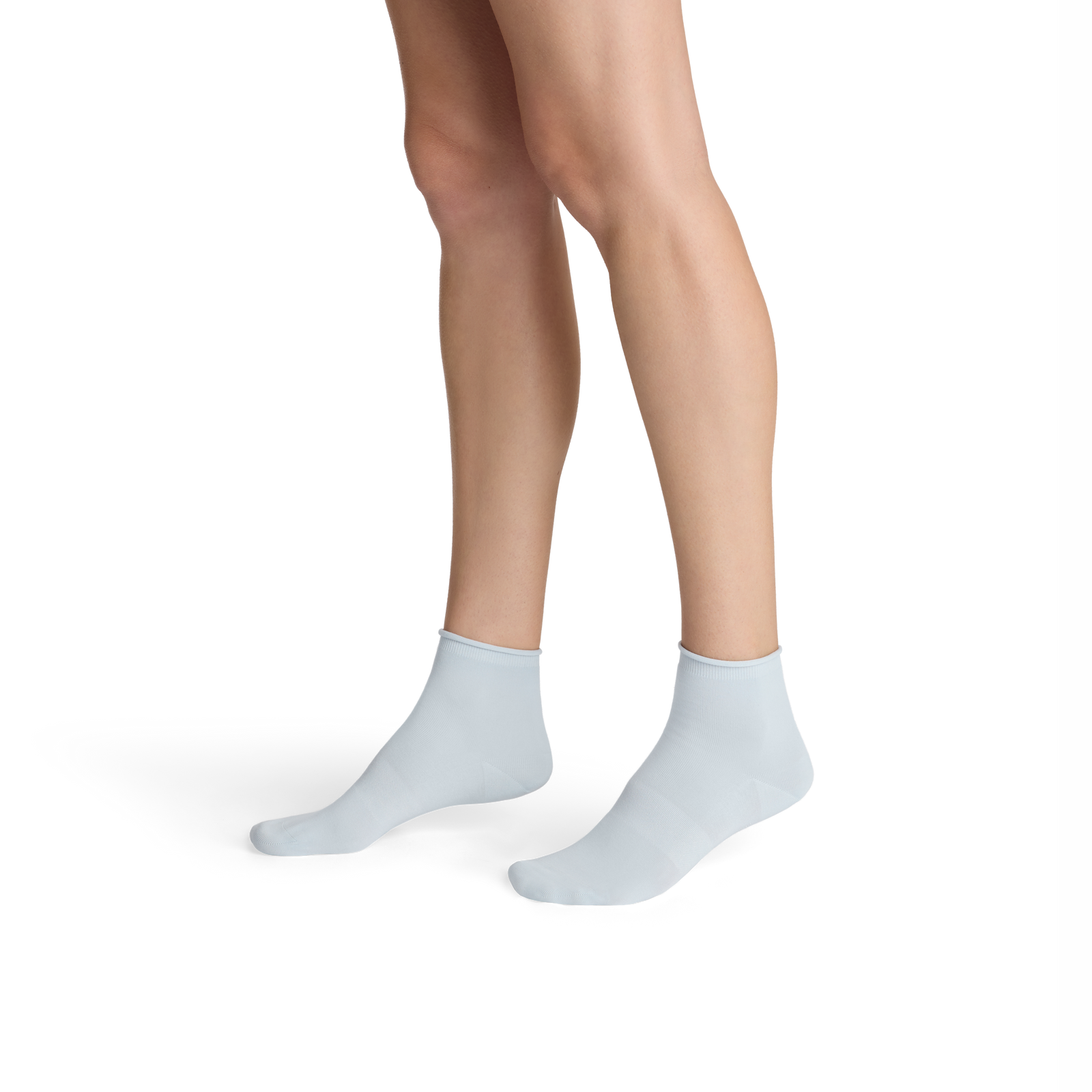 official-bombas::10425-cloudmist-adult-female-onmodel-2-transparent-_1_.png