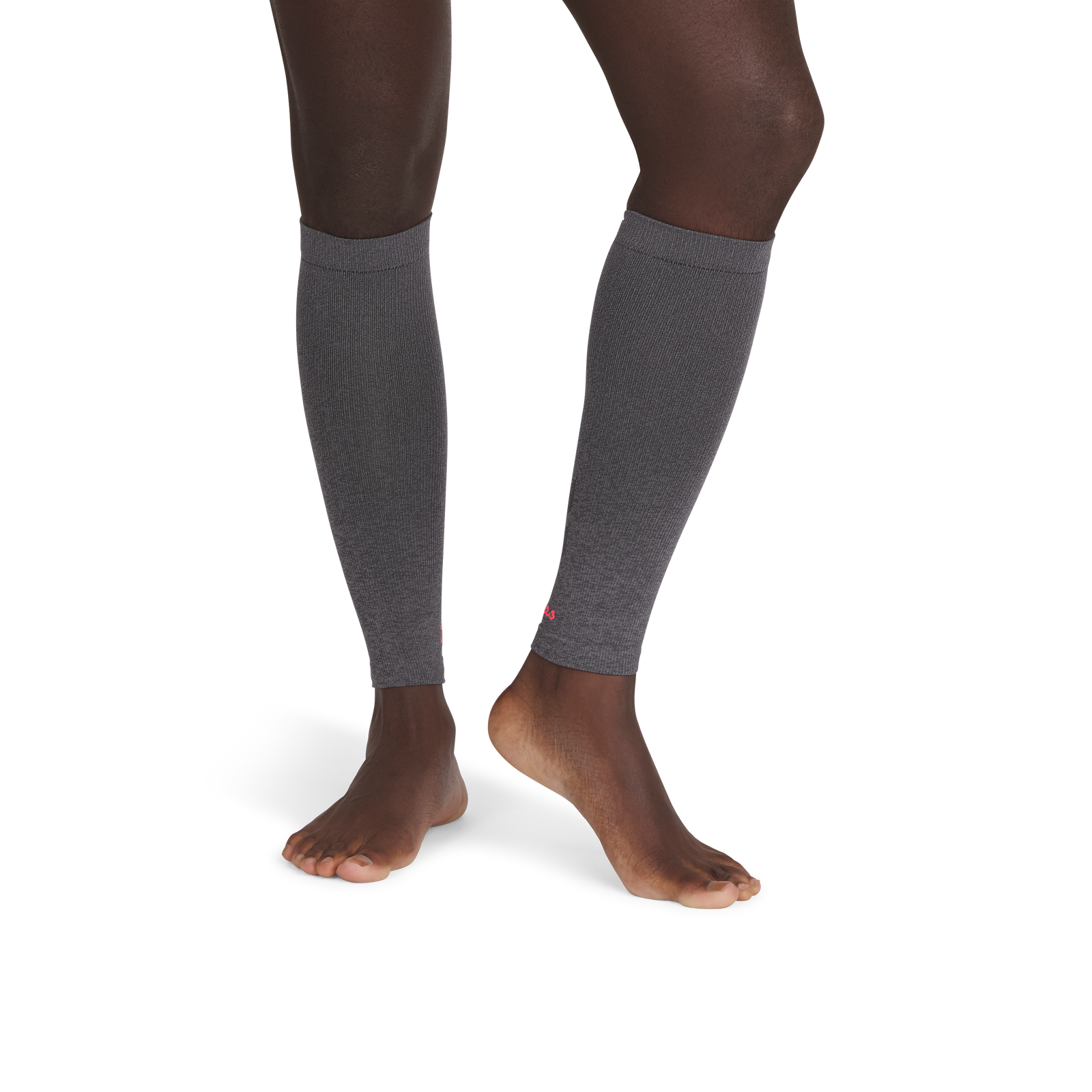 official-bombas::10624-charcoal-meteor-adult-male-onmodel-2-transparent.png