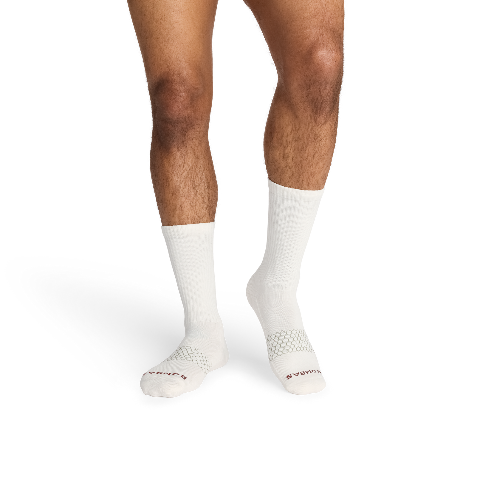 official-bombas::6570-softwhite-plumbrown-adult-male-onmodel-2-transparent-_1_.png