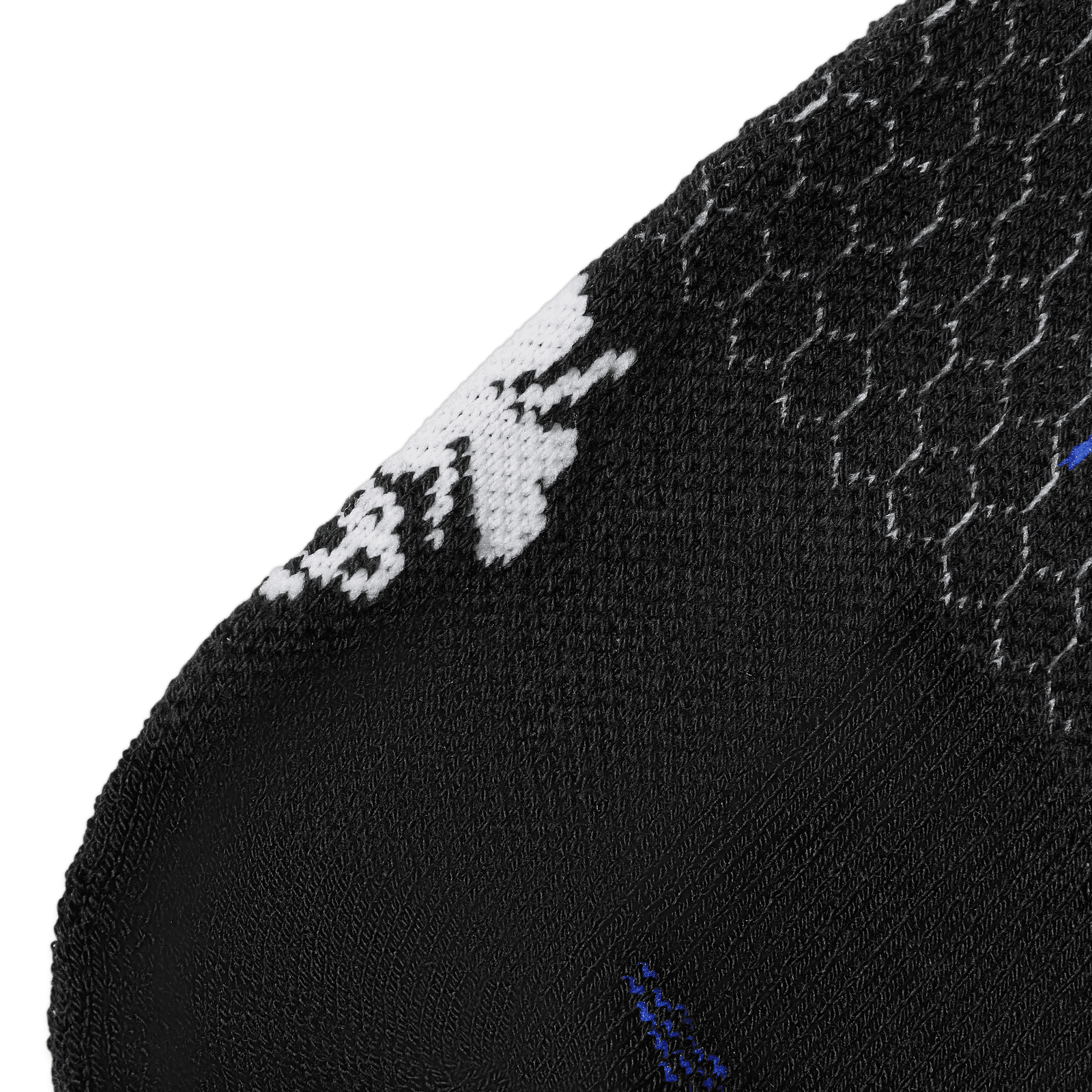 official-bombas::7518-black-adult-detail-4-transparent.png