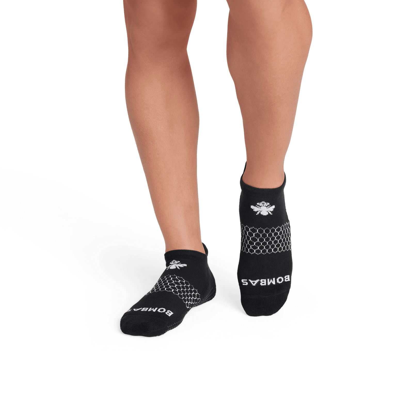 official-bombas::7880-black-adult-male-2-transparent.png