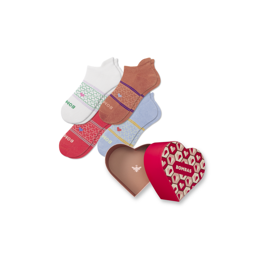 Women's Hearts Ankle Sock 4-Pack Gift Box - Holiday Ready