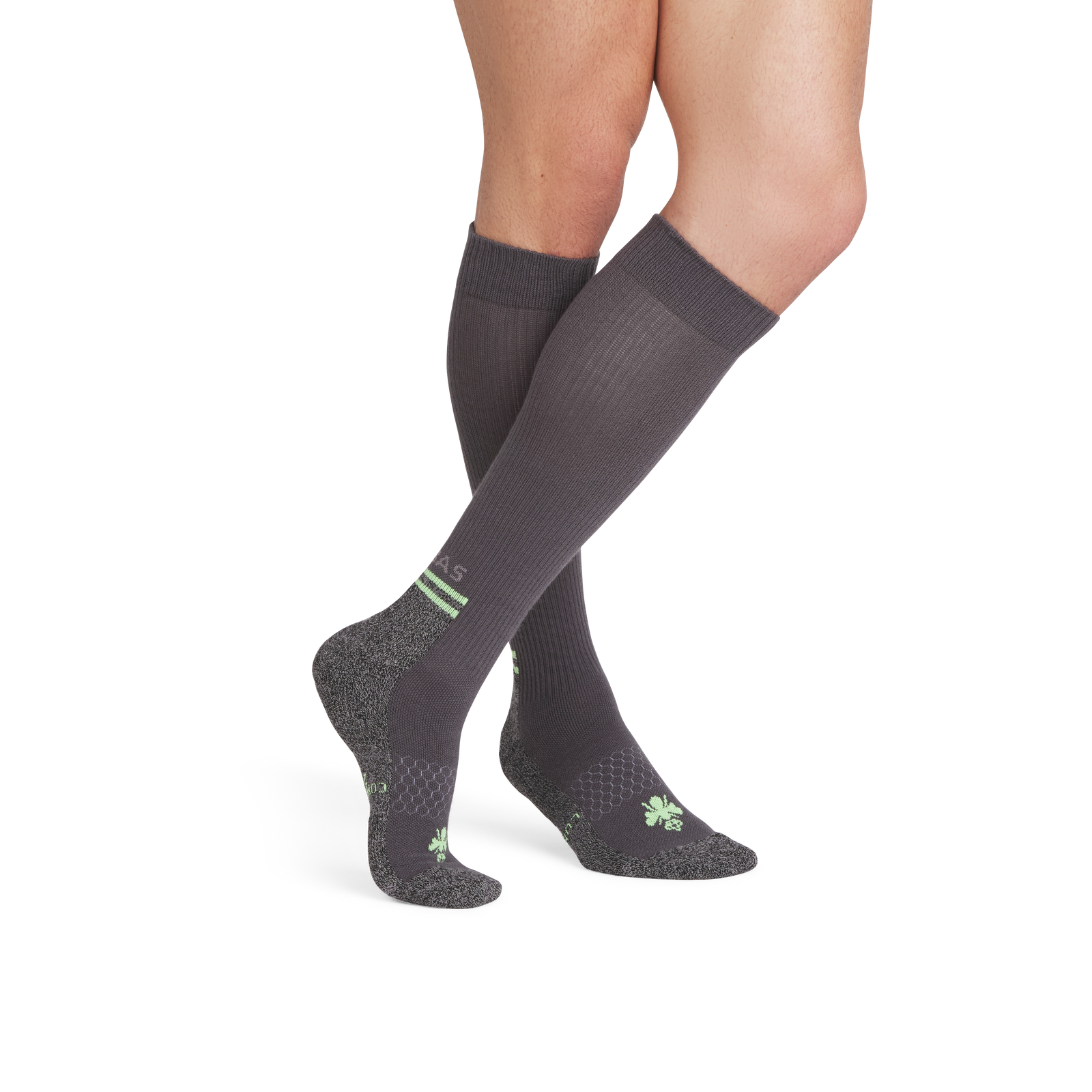 official-bombas::9157-dustysteel-adult-male-onmodel-2-transparent.png