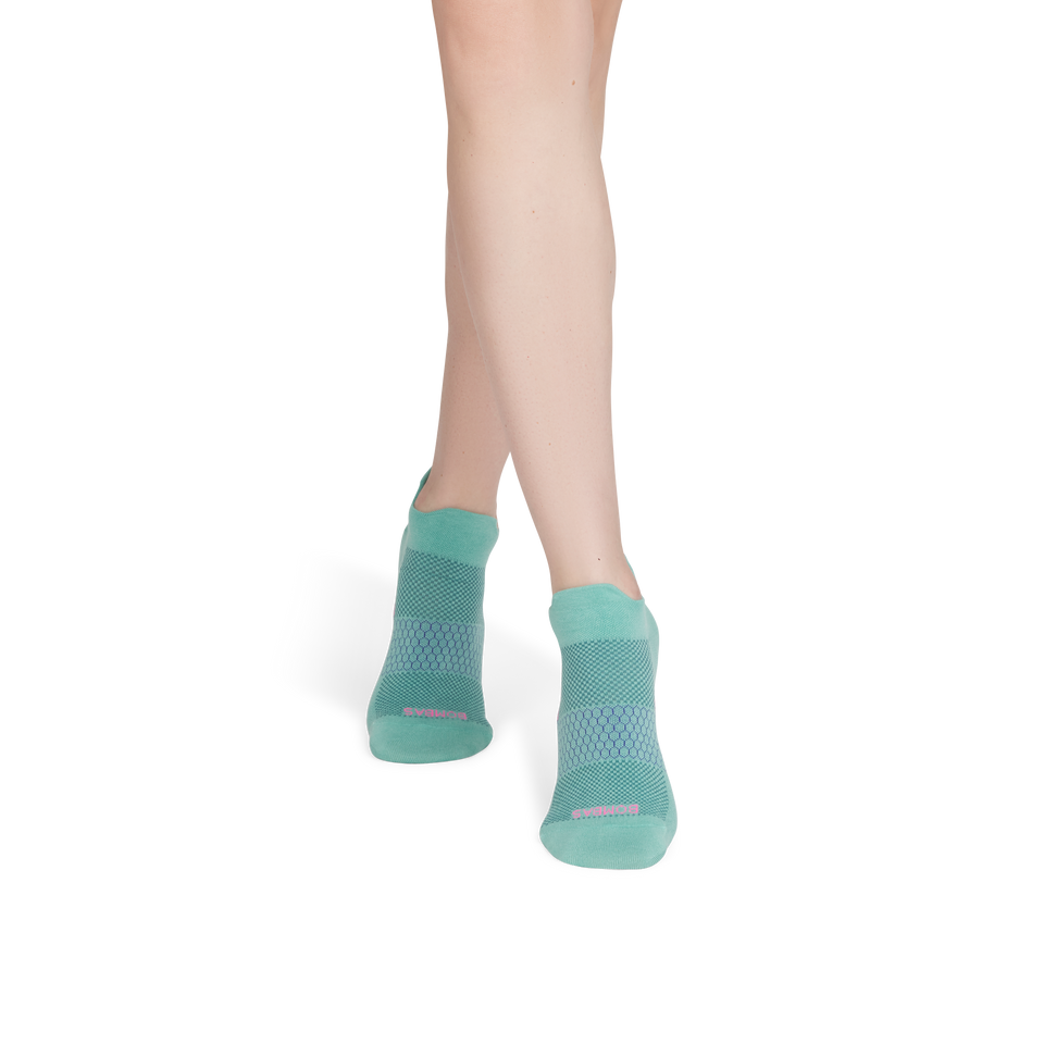 Women's Performance Ankle Sock 4-Pack Gift Box celadon-onmodel-2-transparent
