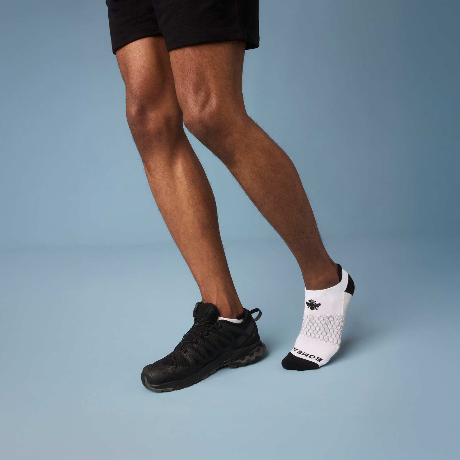official-bombas::men-originals-ankle-whiteblack.png